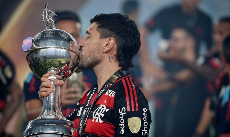 2025-11-30t001749z_851865530_up1elbu00tn0o_rtrmadp_3_soccer-libertadores-pal-fla