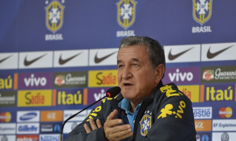 916163-parreira_coletiva_copa202014