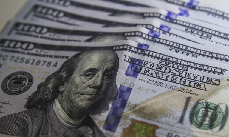 dolar_moeda_0803221211-1