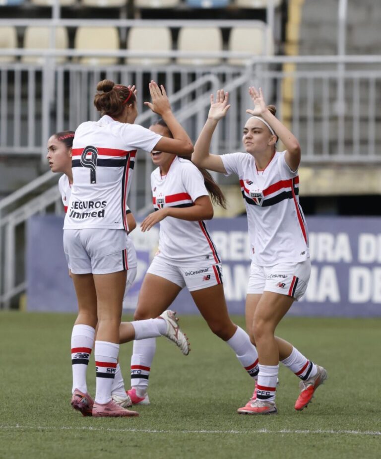 17102026-paulista-f-sub-15-2026-so-paulo-x-ferroviria_55595226584_o-850x1024-1