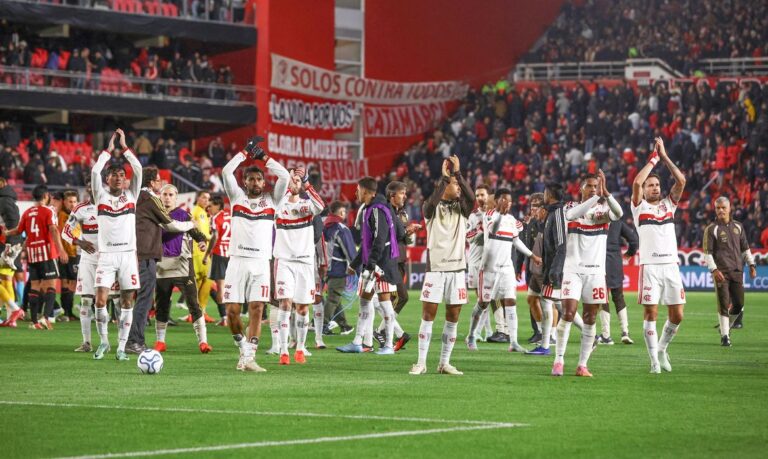 2026-10-16t023123z_1861149351_up1emag0708tw_rtrmadp_3_soccer-libertadores-esu-fla